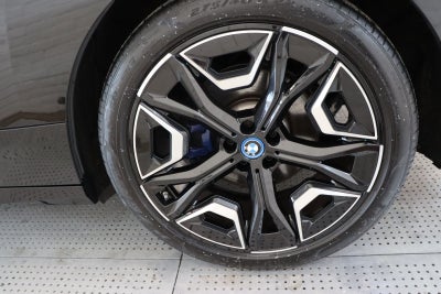 BMW iX xDrive40 Fully Charged Sport