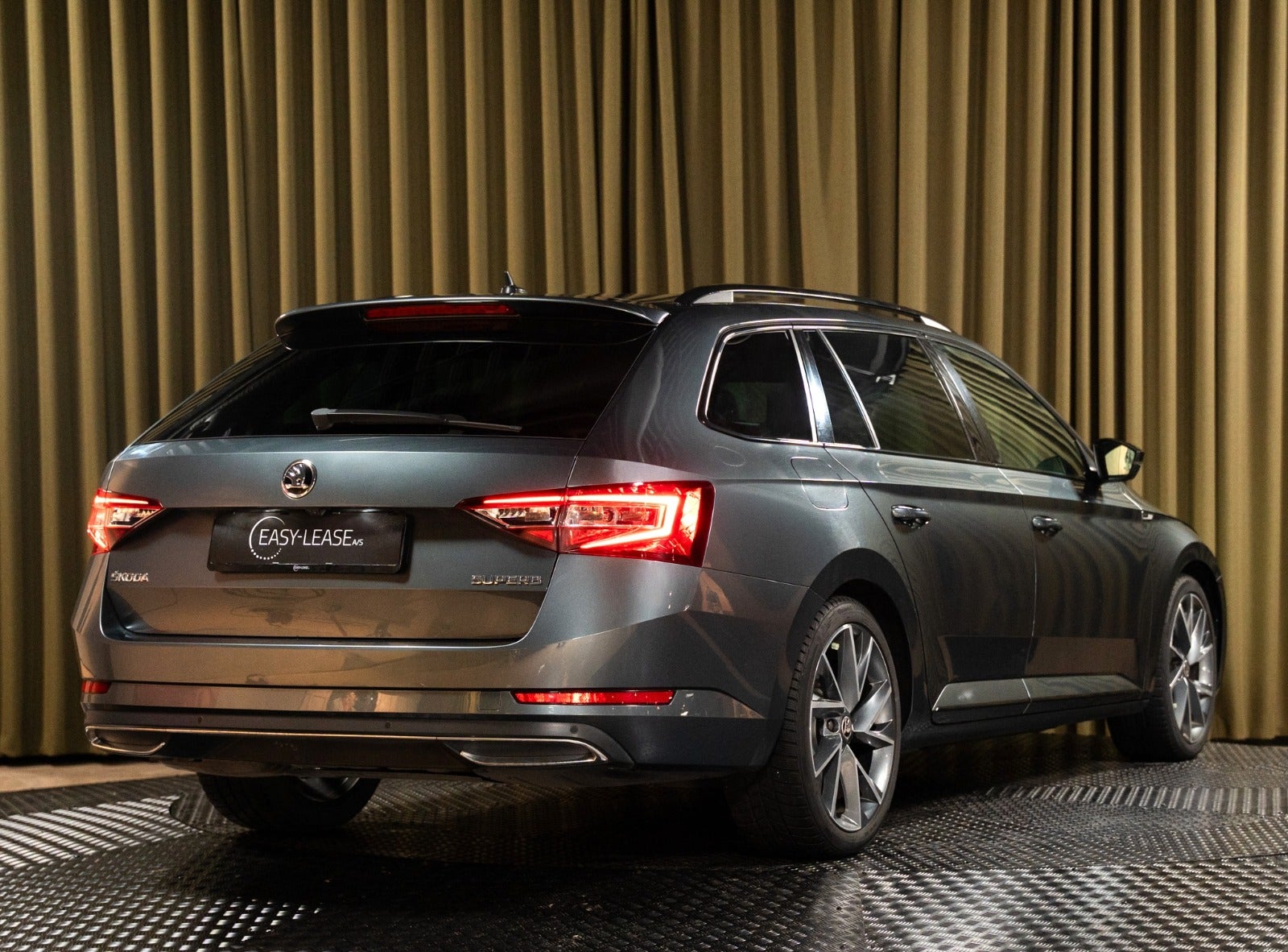 Billede af Skoda Superb 2,0 TDi 190 Sportline Combi DSG