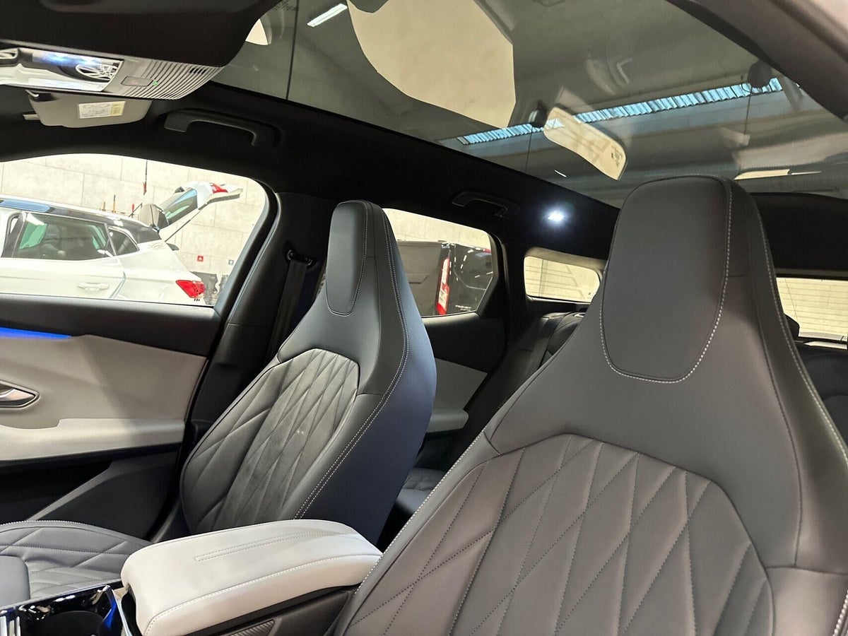 Ford Explorer Premium Extended Range billede 21