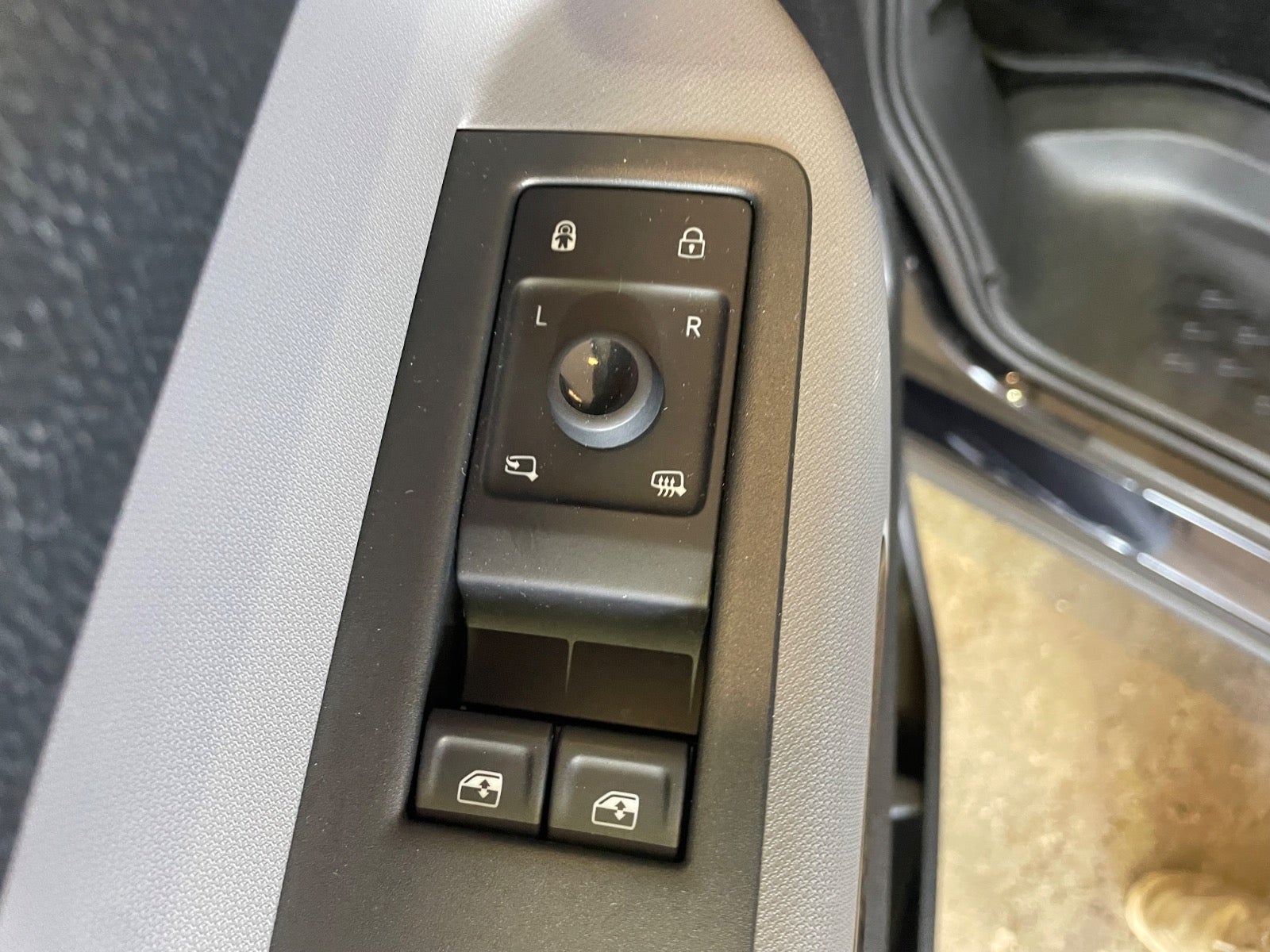 VW ID.Buzz Pro SWB