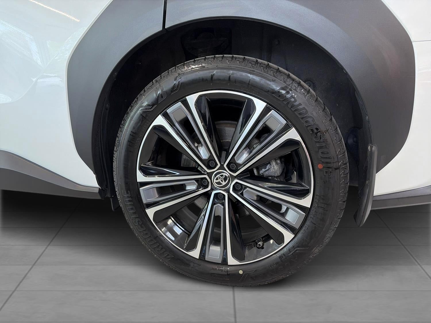 Billede af Toyota bZ4X  Executive AWD