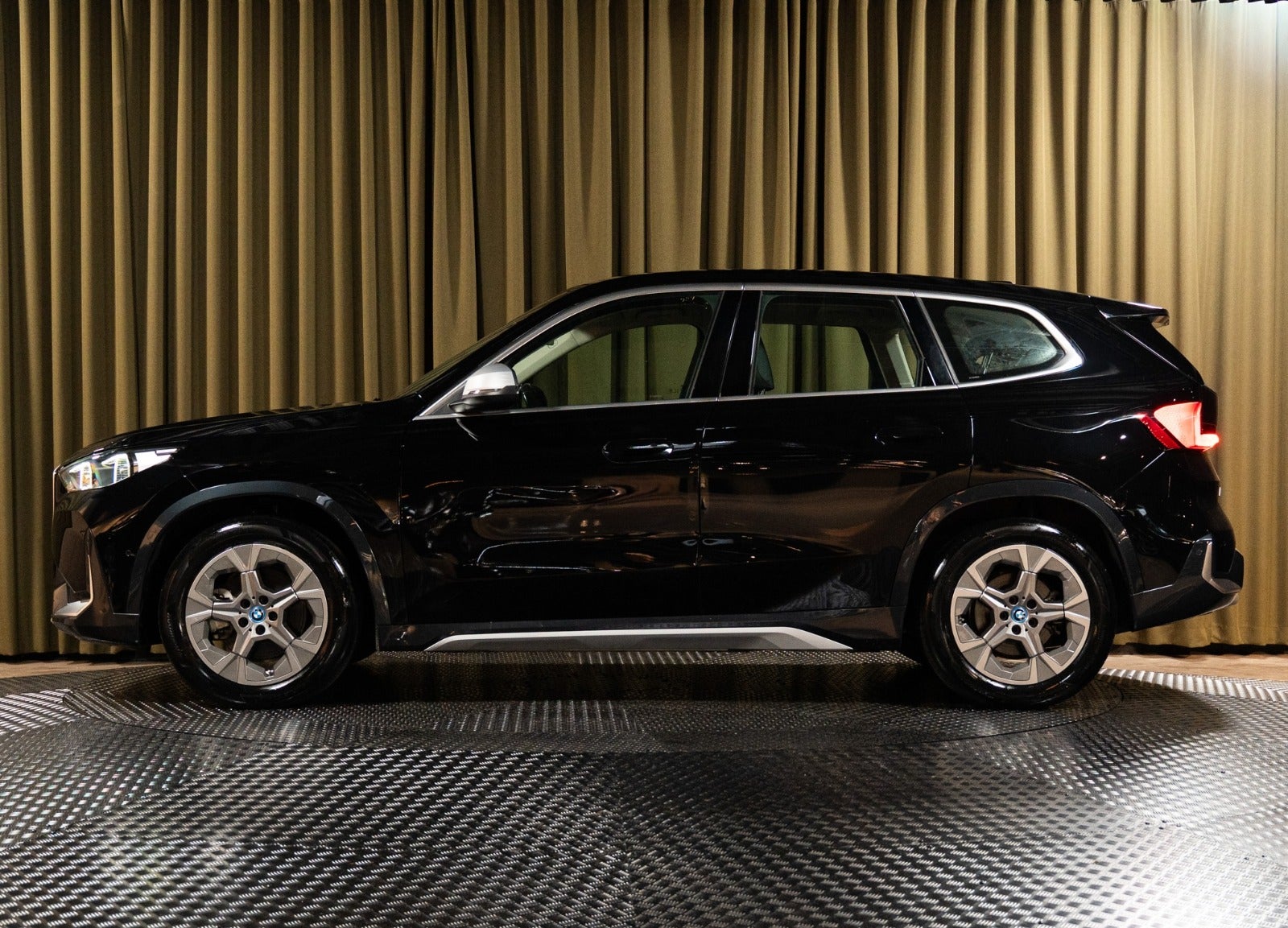 Billede af BMW iX1  xDrive30 X-Line