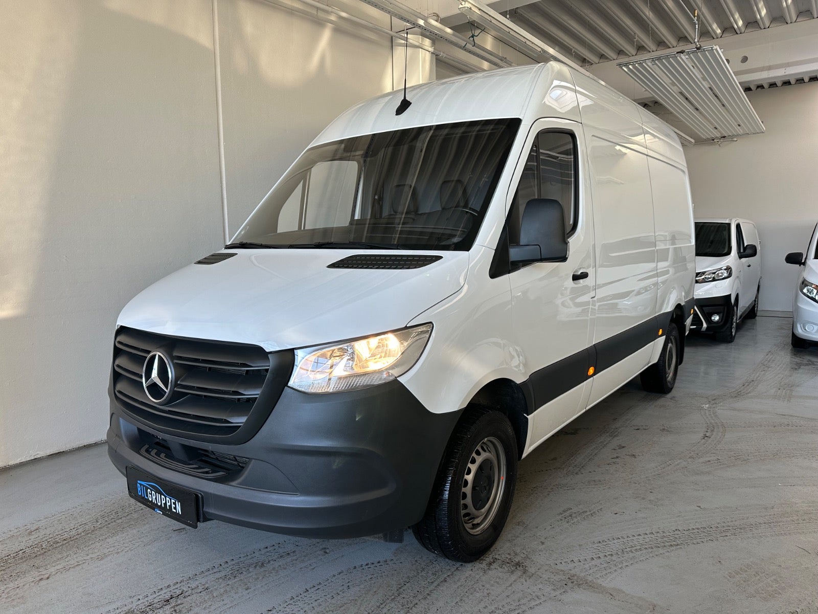 Mercedes Sprinter 317 2,0 CDi A2 Kassevogn aut. RWD