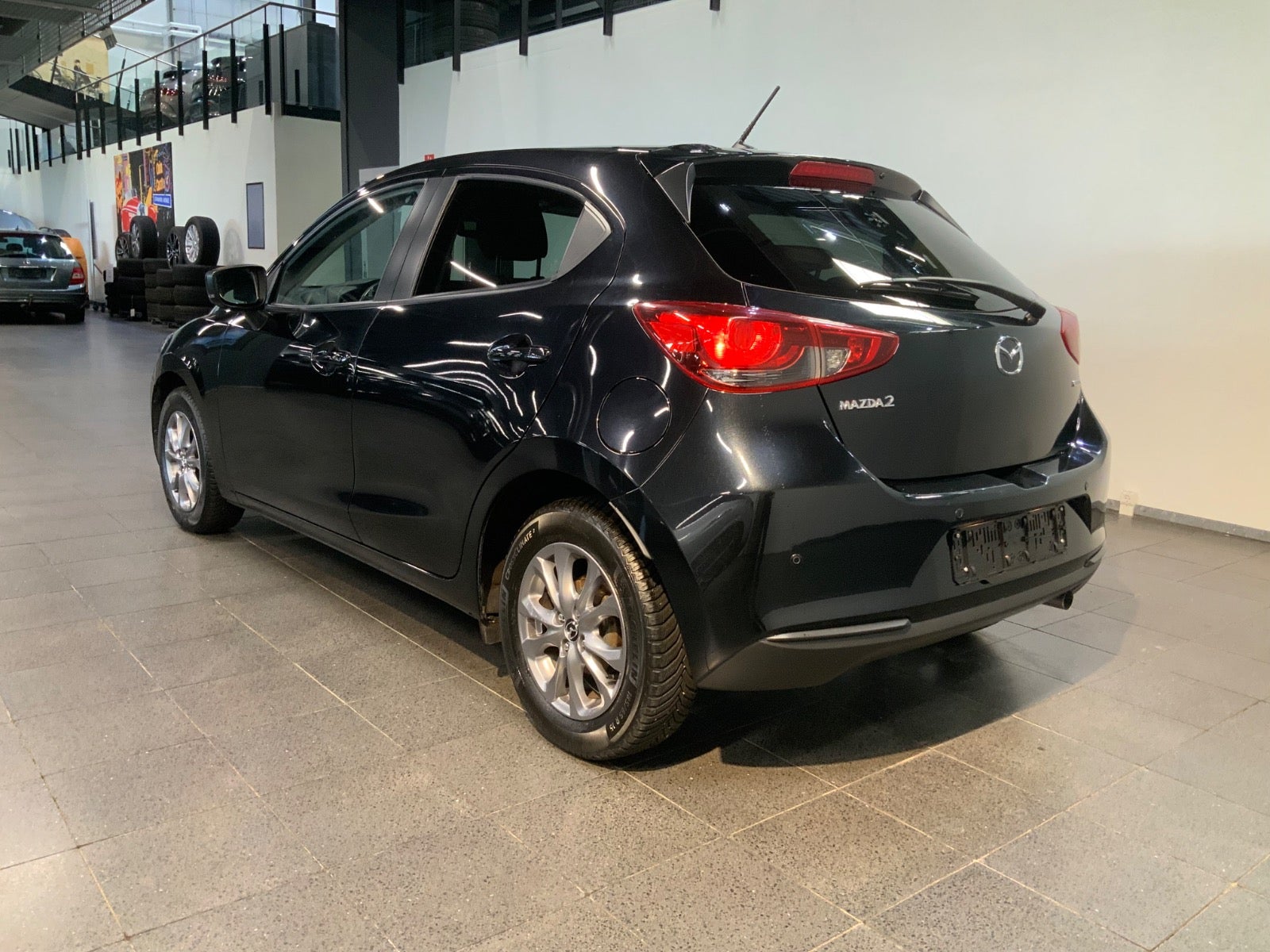 Mazda 2 (3/8)