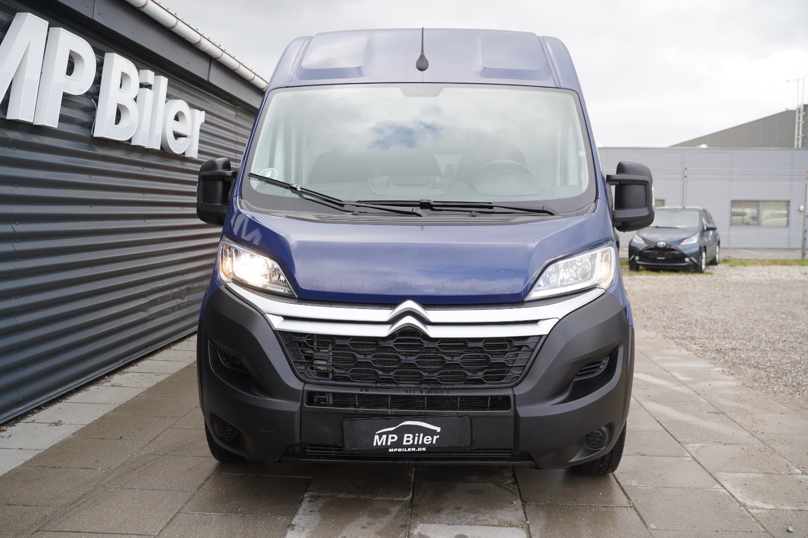 Billede af Citroën Jumper 35+ 2,2 BlueHDi 165 L2H2 FlexLine