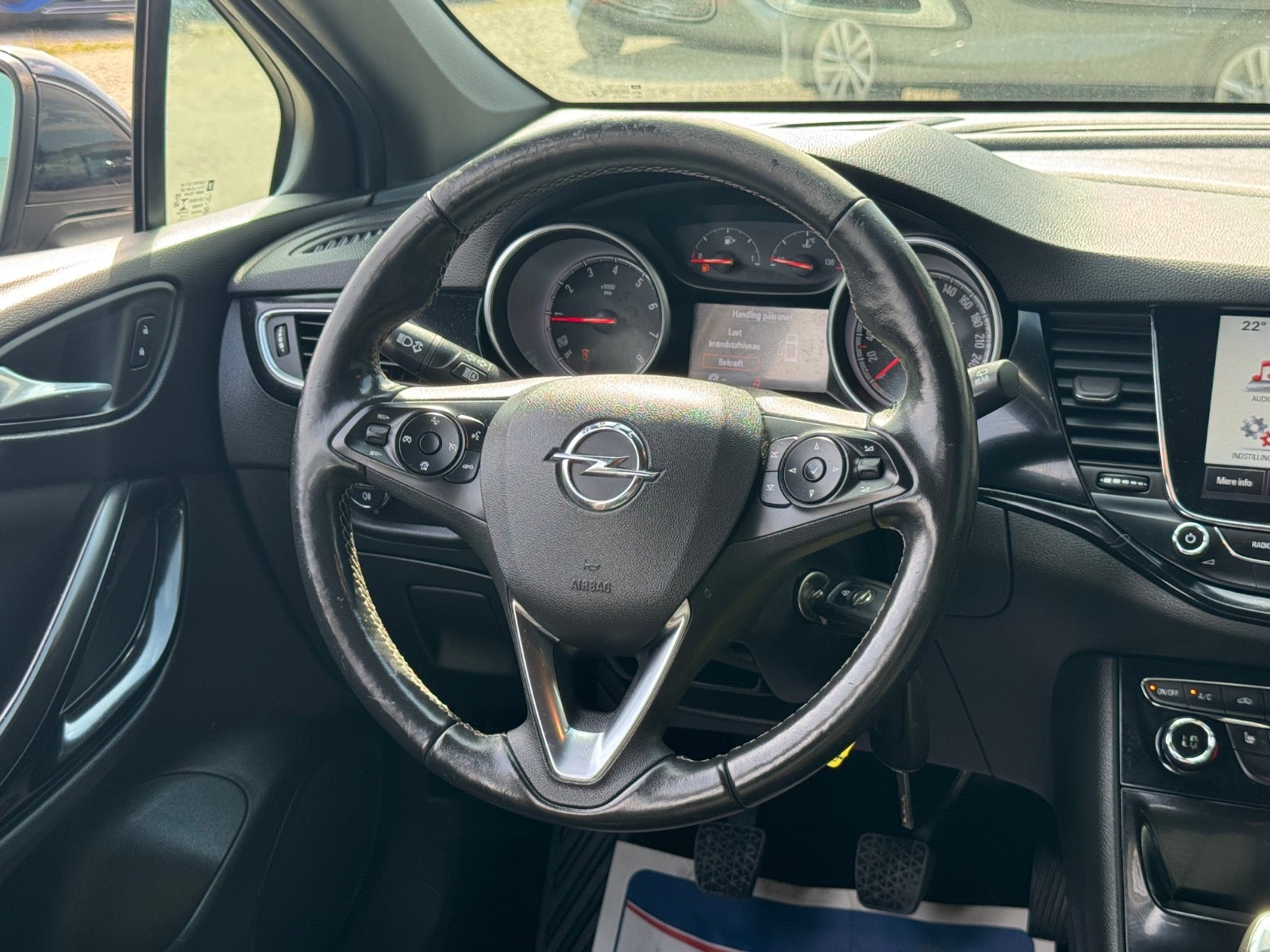 Billede af Opel Astra 1,4 T 150 Dynamic Sports Tourer