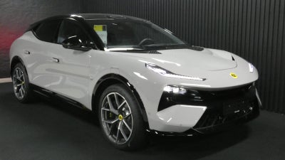 Lotus Eletre   5d