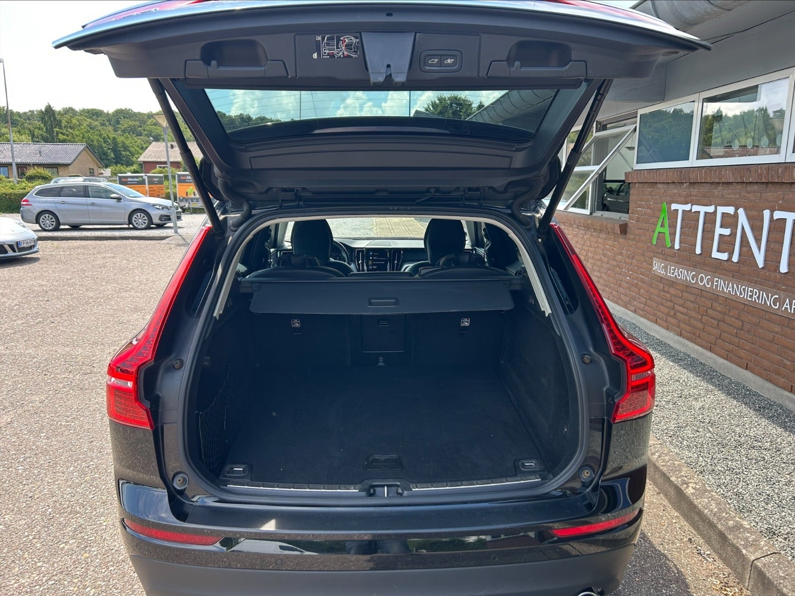 Billede af Volvo XC60 2,0 T5 250 Momentum aut.