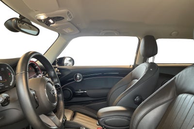 MINI Cooper SE Classic Trim MINI Cooper SE Classic Trim - 4