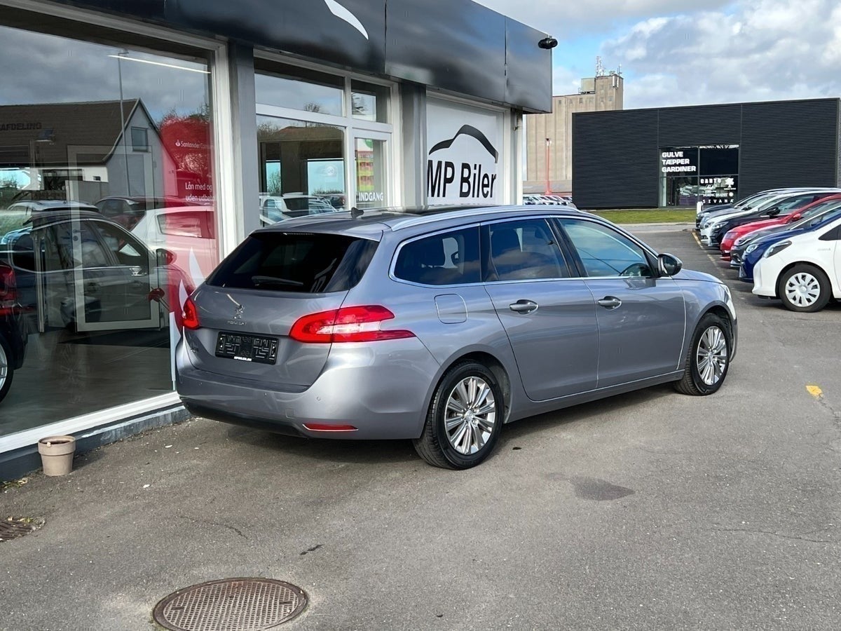 Billede af Peugeot 308 1,6 BlueHDi 120 Allure Sky SW EAT6