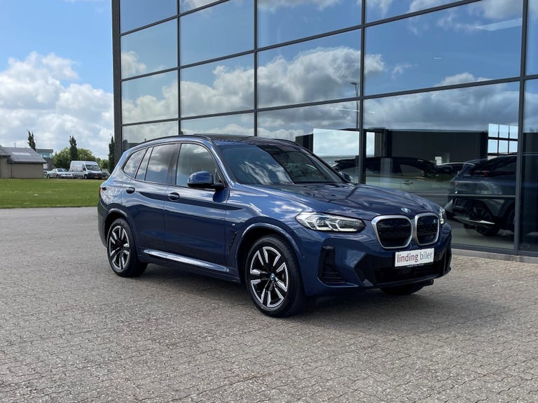 BMW iX3 Charged M-Sport