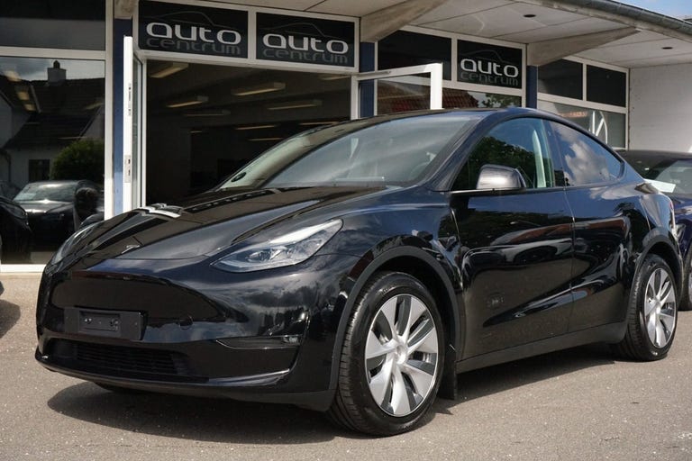 Tesla Model Y Long Range AWD