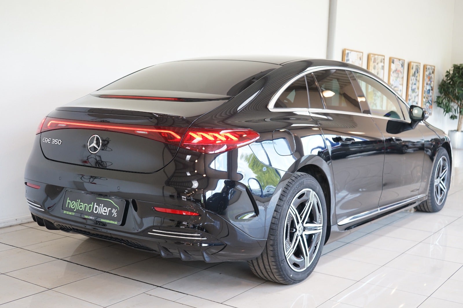 Mercedes EQE350