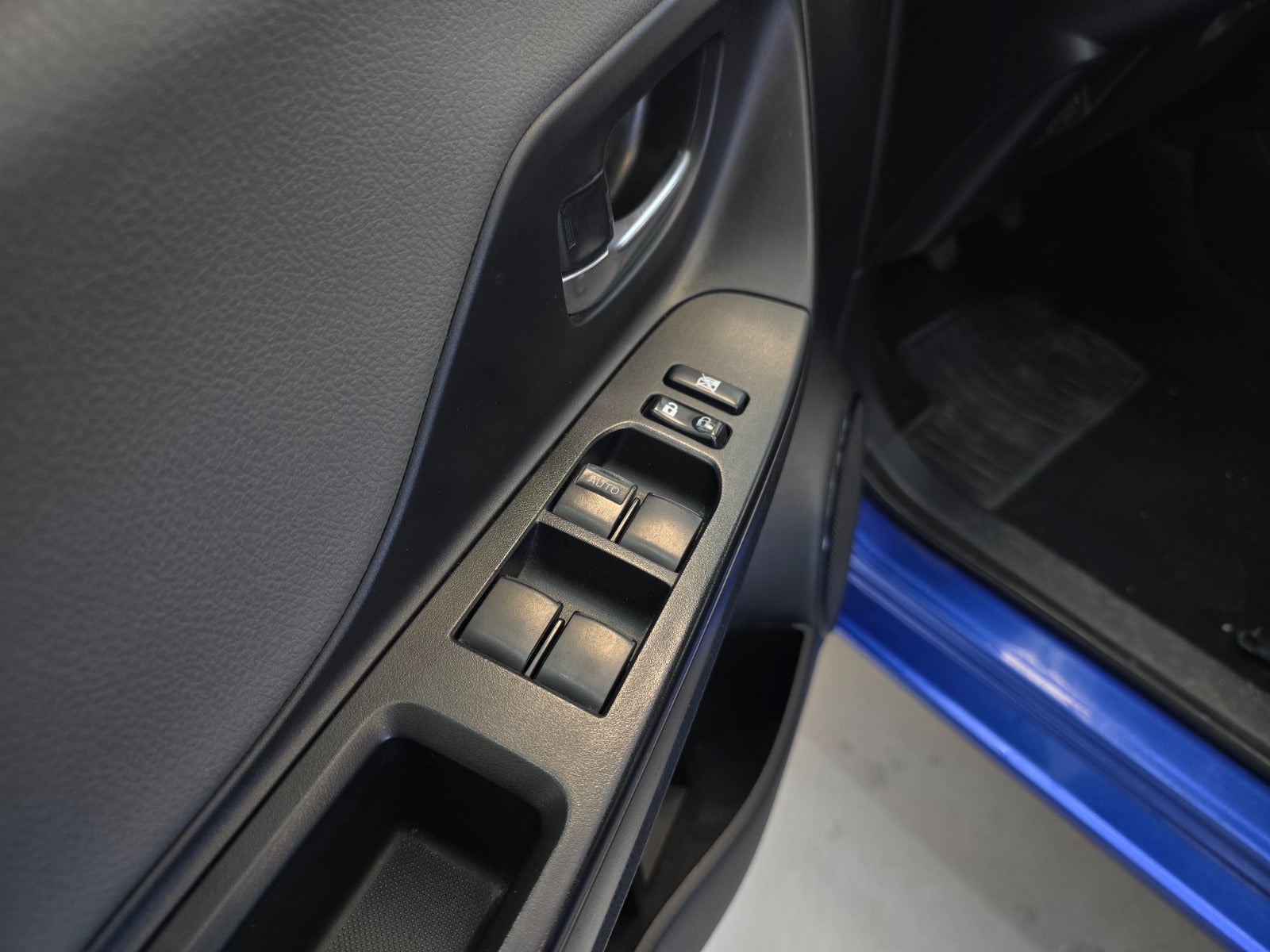 Billede af Toyota Yaris 1,0 VVT-i T2