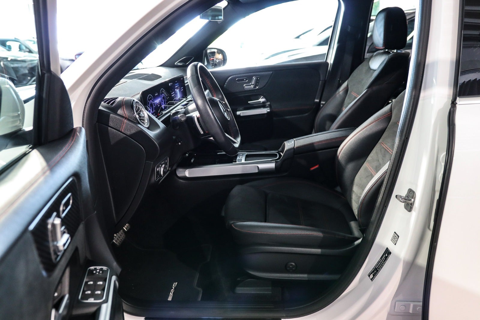 Billede af Mercedes EQB300  AMG Premium 4Matic