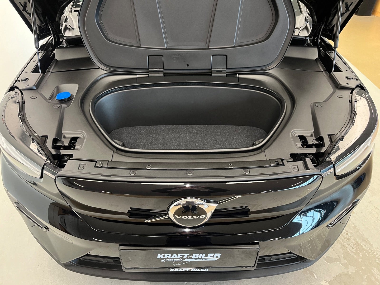 Billede af Volvo XC40  P6 ReCharge Plus