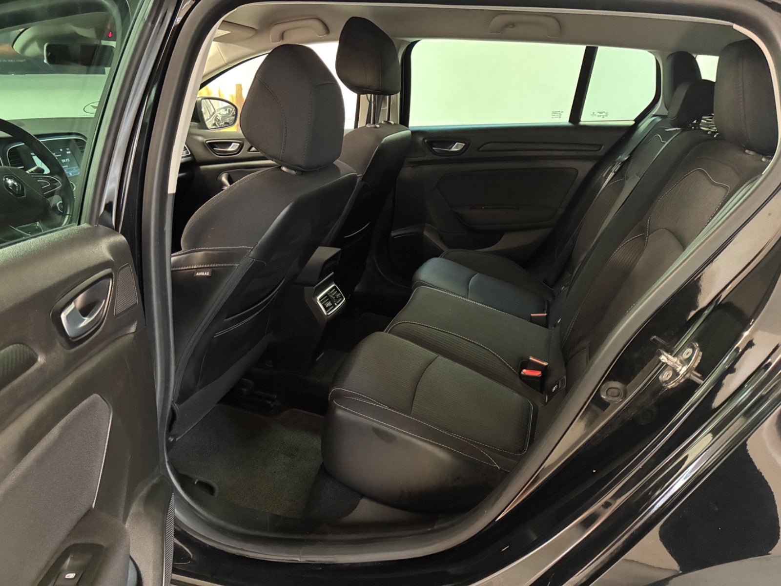 Billede af Renault Megane IV 1,2 TCe 130 Zen Sport Tourer