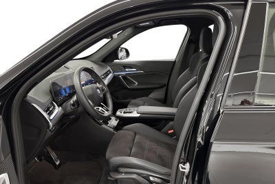 BMW iX1 eDrive20 M-Sport BMW iX1 eDrive20 M-Sport - 4