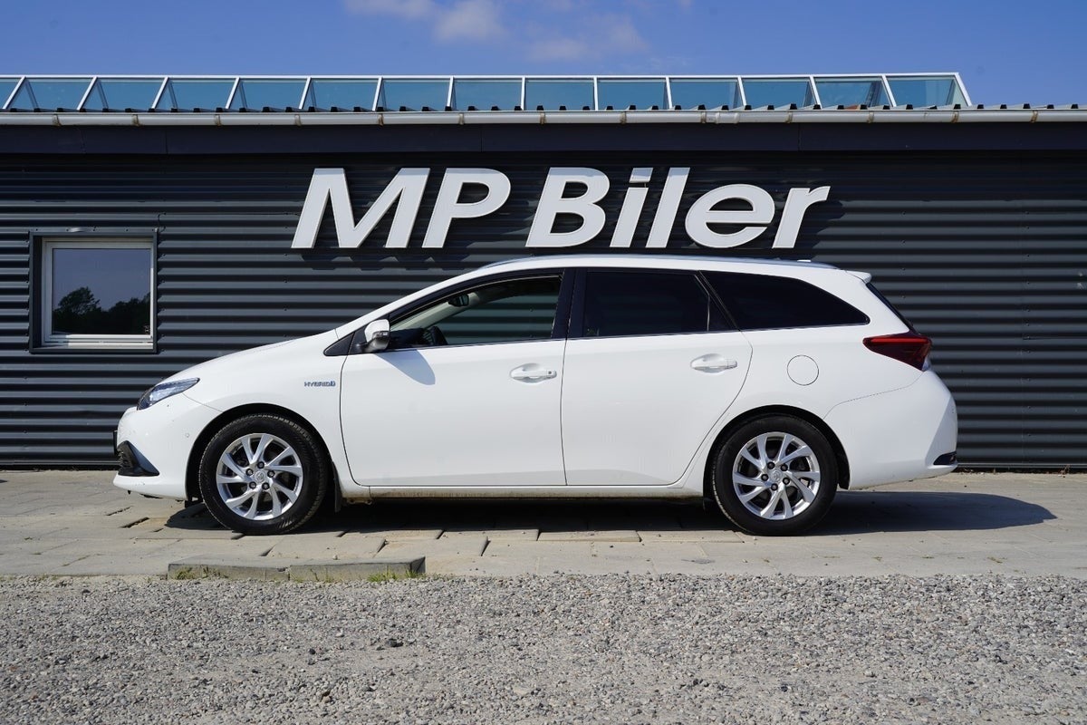 Billede af Toyota Auris 1,8 Hybrid H2 Comfort Touring Sports CVT