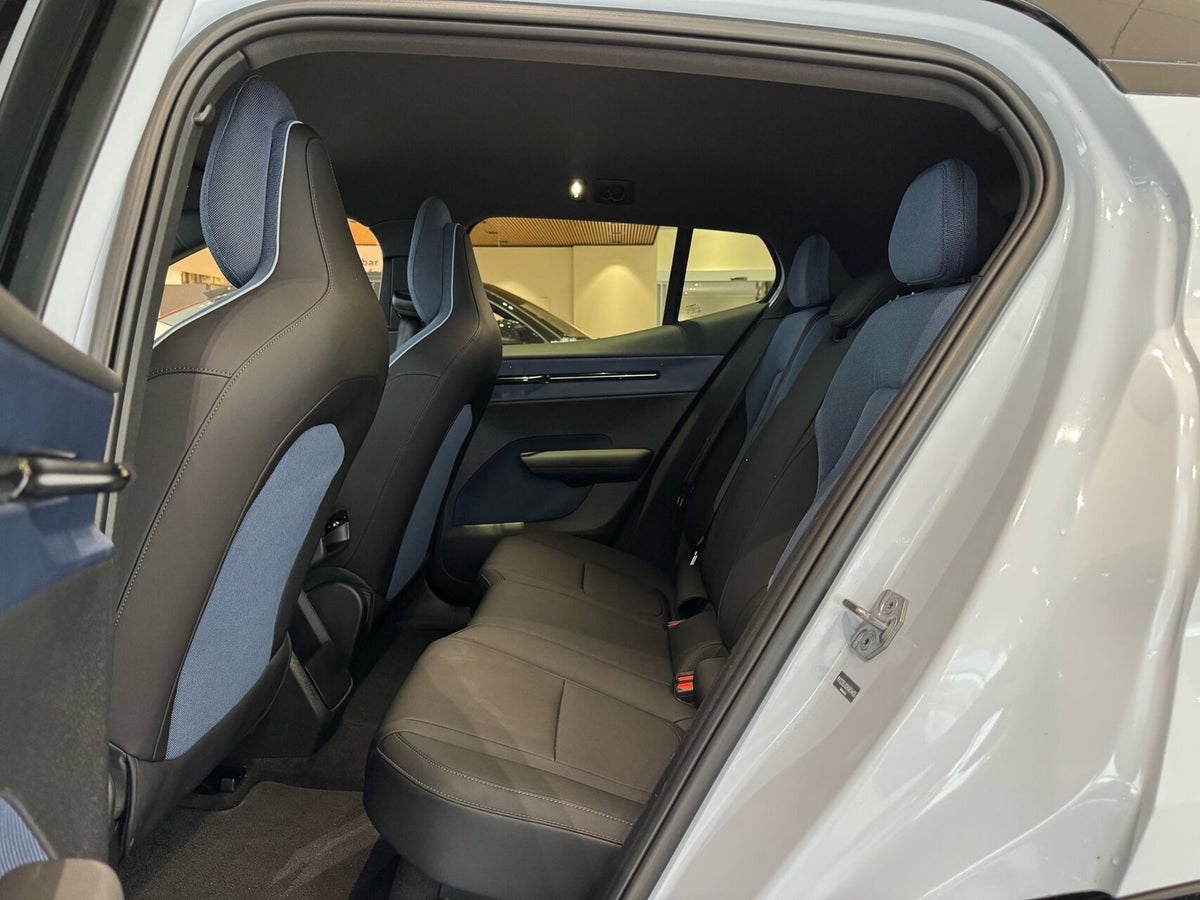 Volvo EX30 Extended Range Plus billede 8