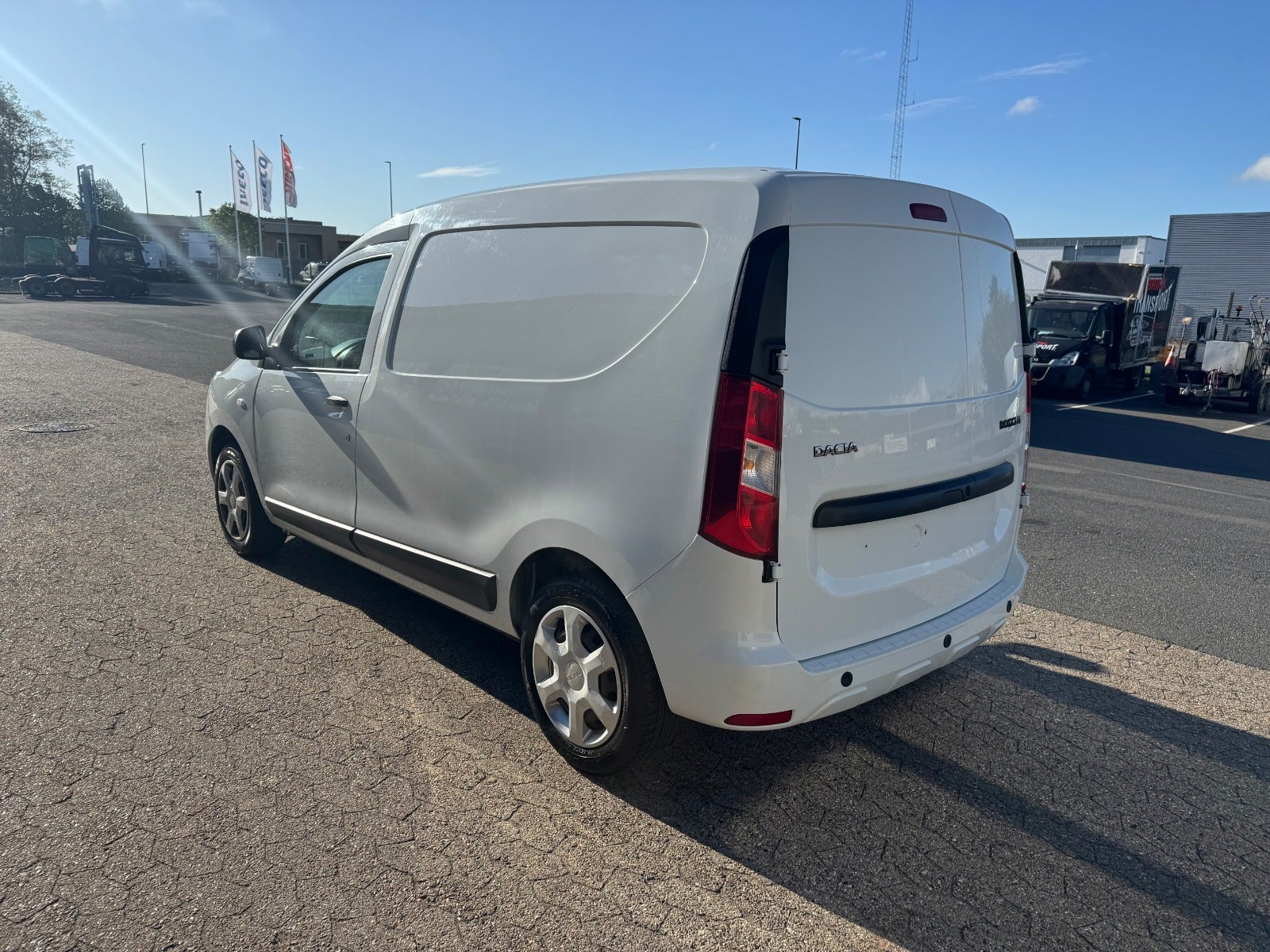 Billede af Dacia Dokker 1,5 dCi 95 Essential Tekno Van