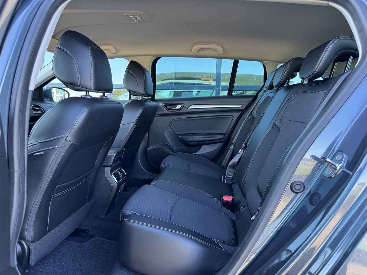 Renault Megane IV E-Tech Intens Sport Tourer billede 4