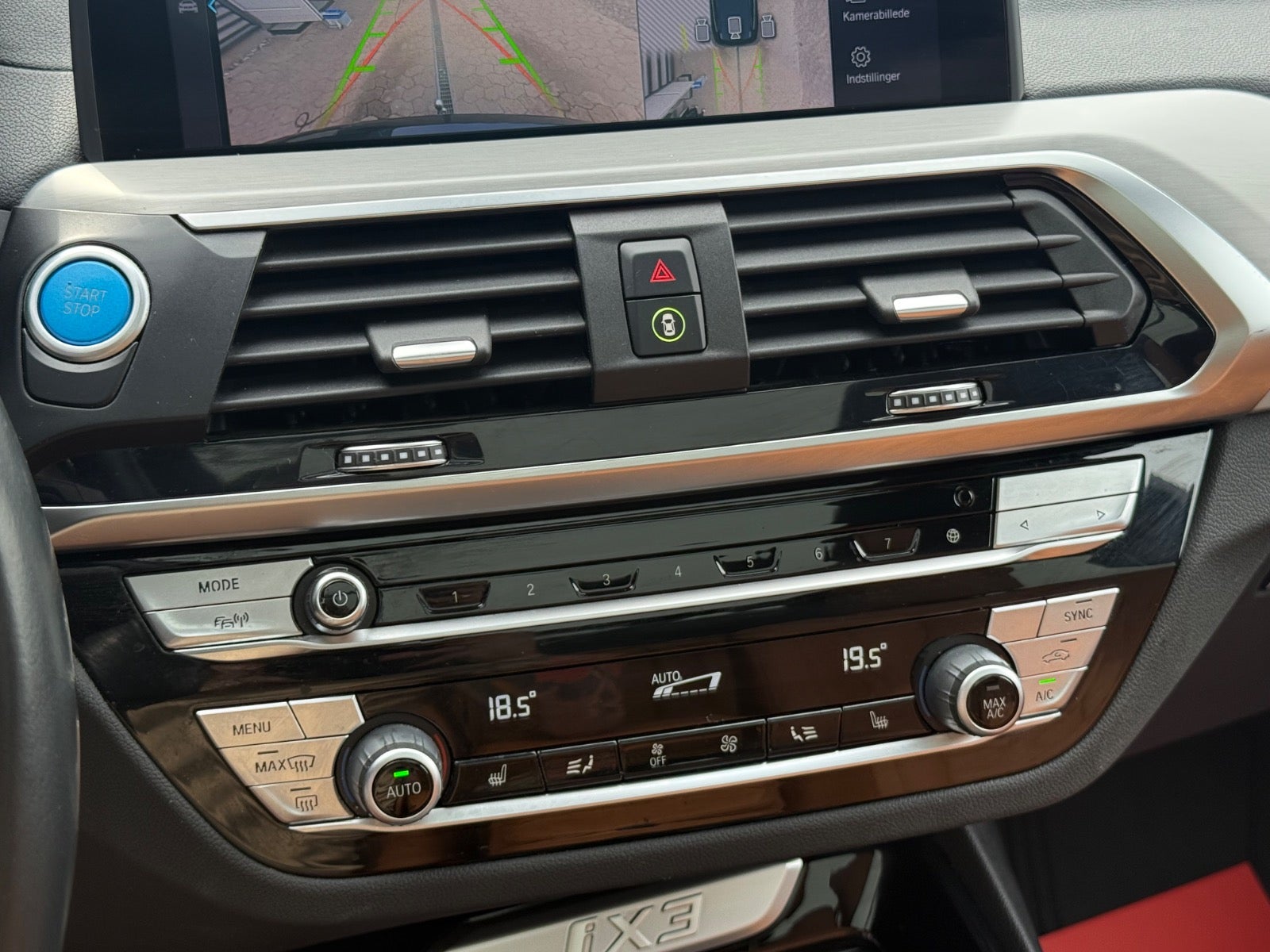 BMW iX3 Charged Plus