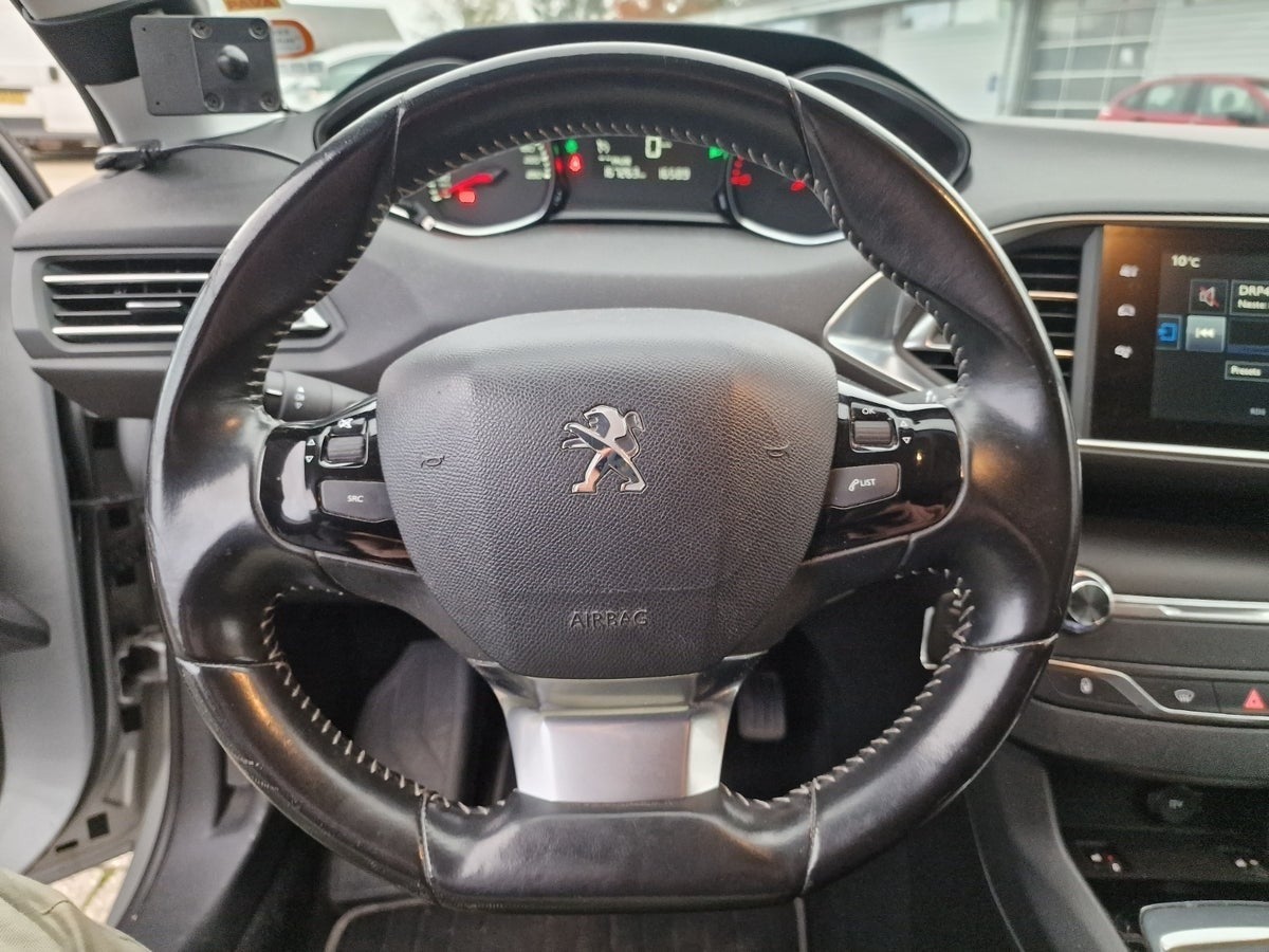 Peugeot 308 2015