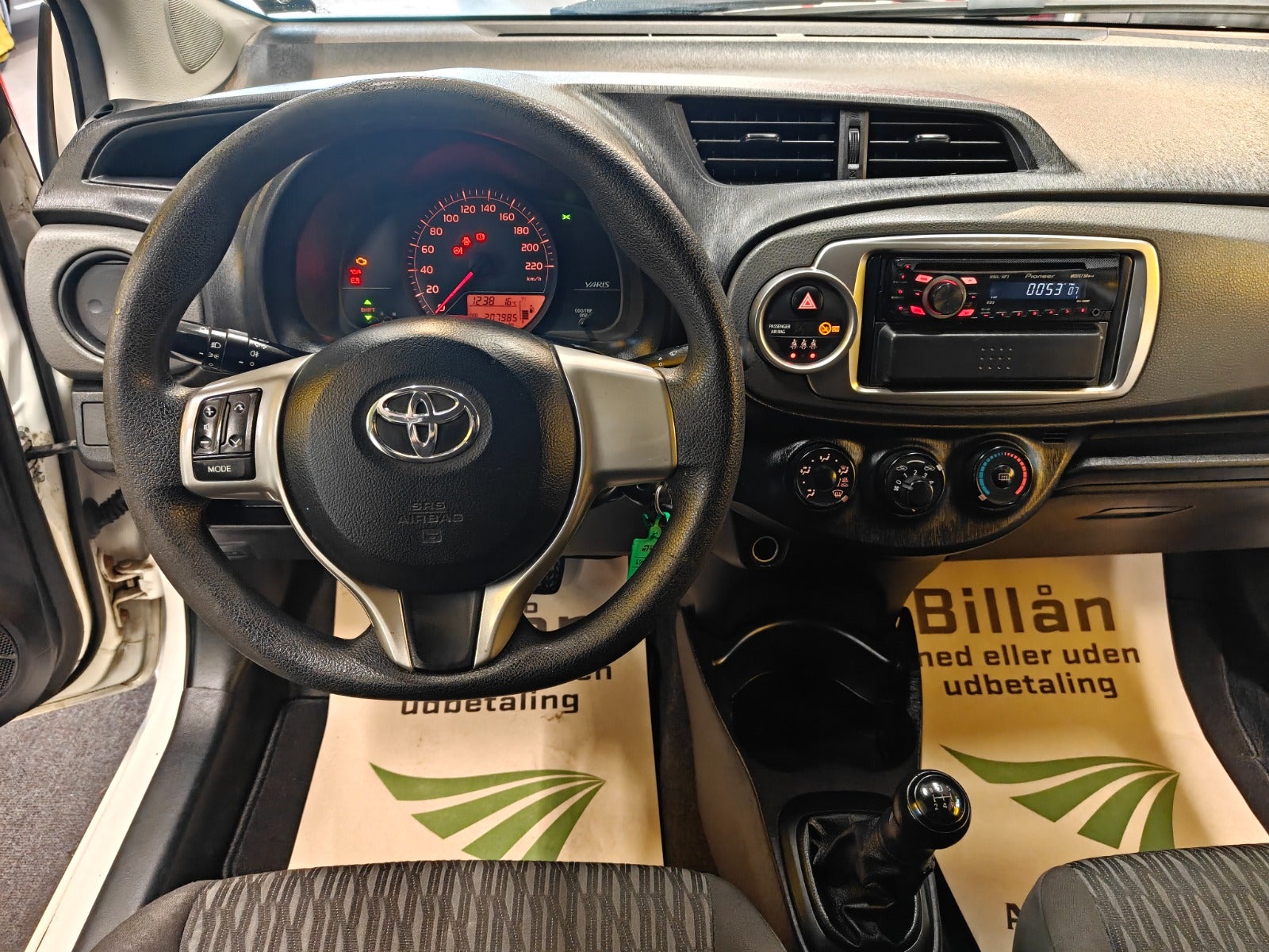 Billede af Toyota Yaris 1,0 VVT-i T1