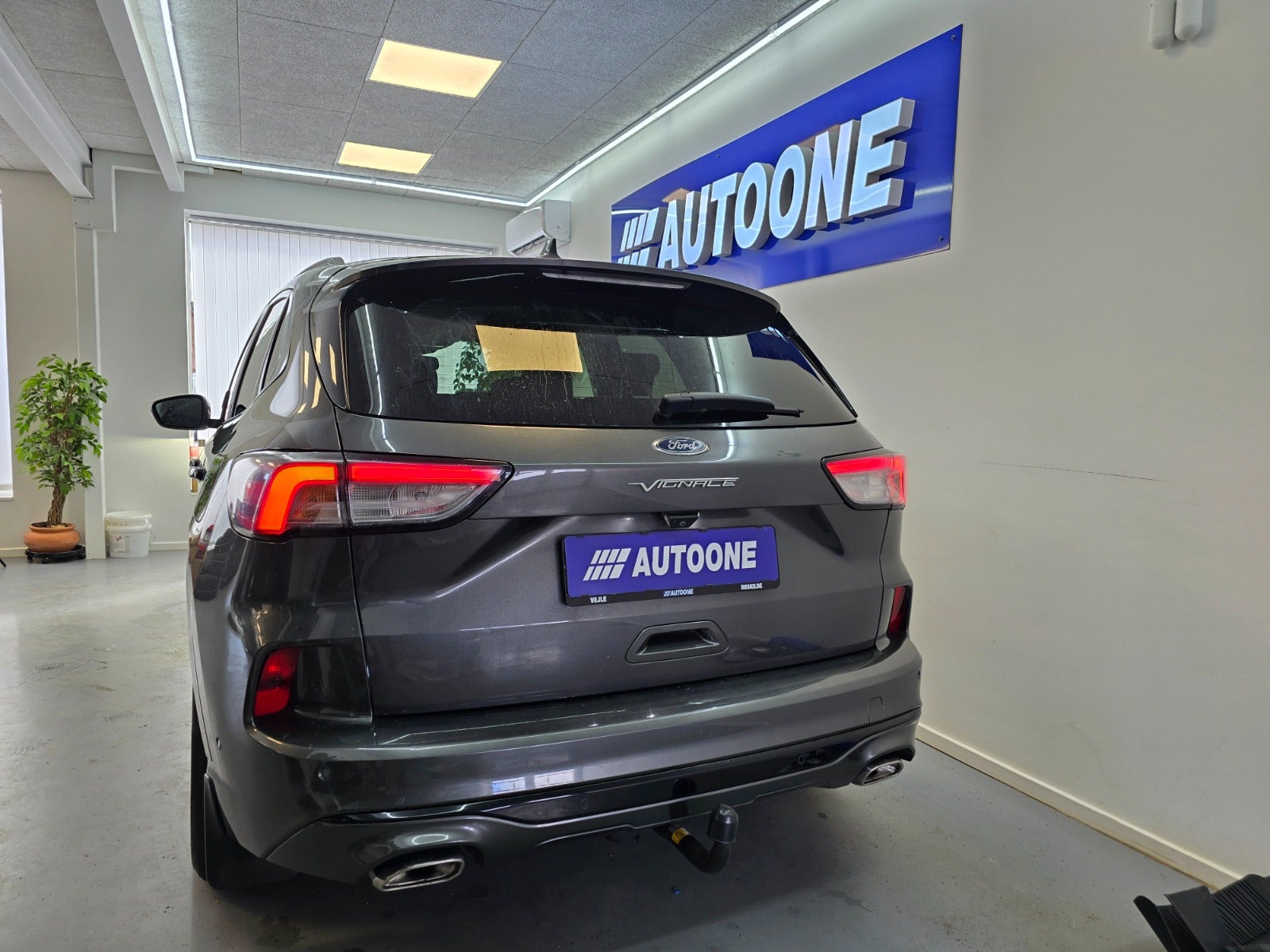 Billede af Ford Kuga 2,5 HEV Vignale CVT