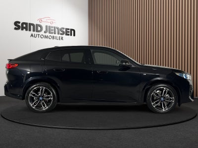 BMW iX2 xDrive30 M-Sport Van