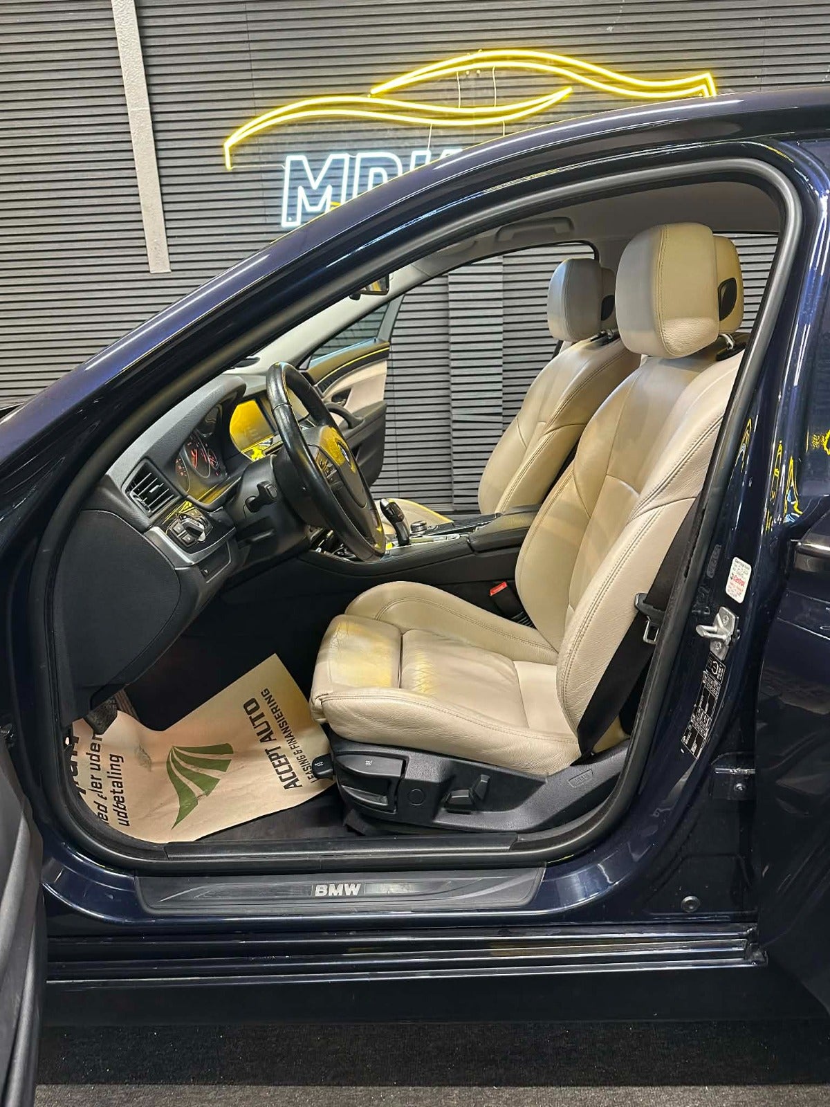 Billede af BMW 523i 3,0 aut.