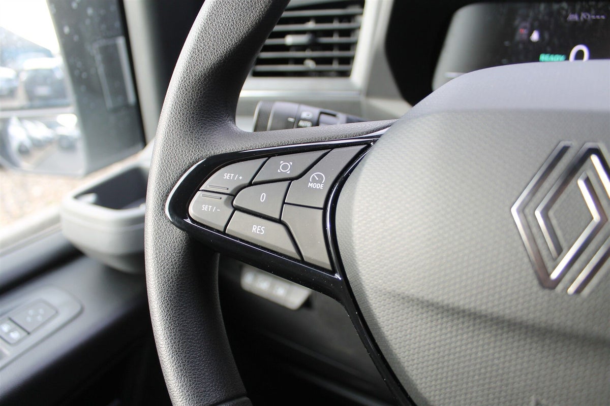 Renault Master V T35 E-Tech L2H2 Kassevogn Tekno billede 8