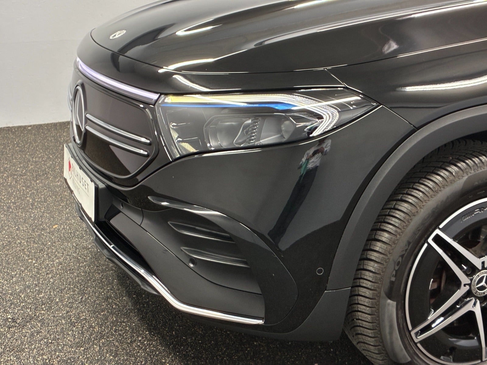 Billede af Mercedes EQB300  AMG Line 4Matic