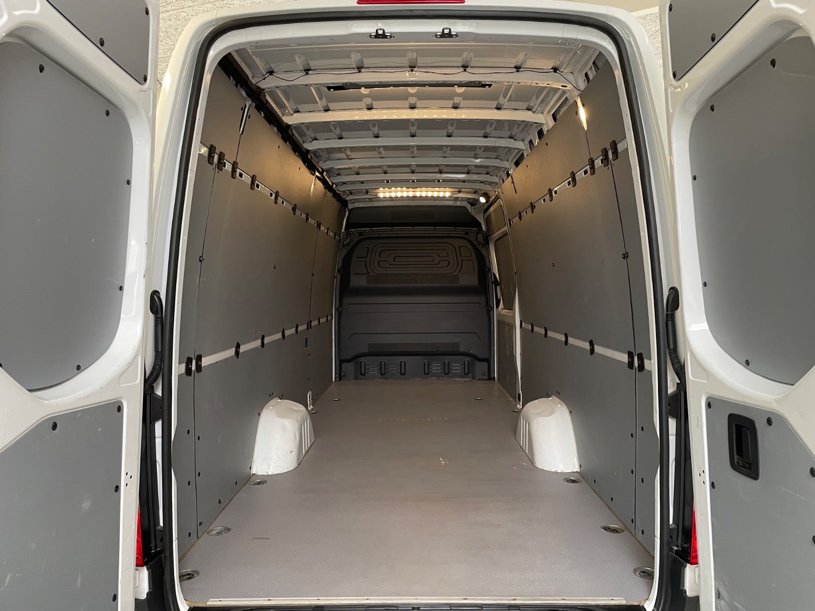 Billede af Mercedes Sprinter 317 2,0 CDi A4 Kassevogn aut. RWD