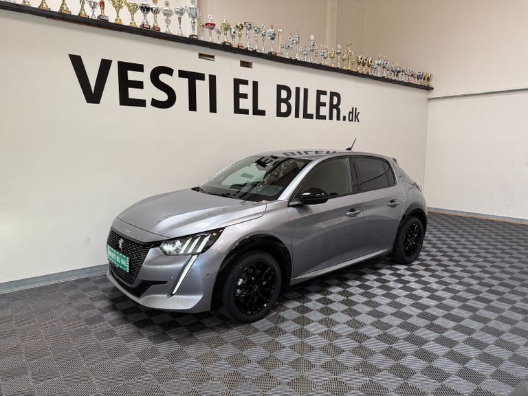 Peugeot e-208 GT