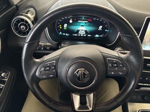 MG EHS PHEV Luxury