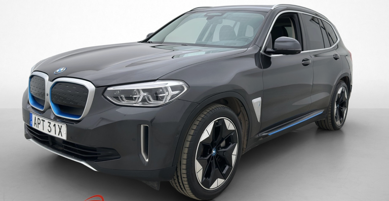 BMW iX3 Charged Plus