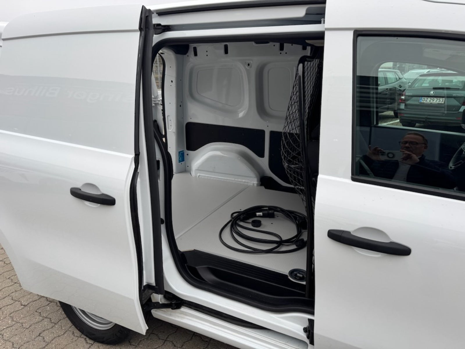 Billede af Renault Kangoo  E-Tech Open Sesame L1 Van