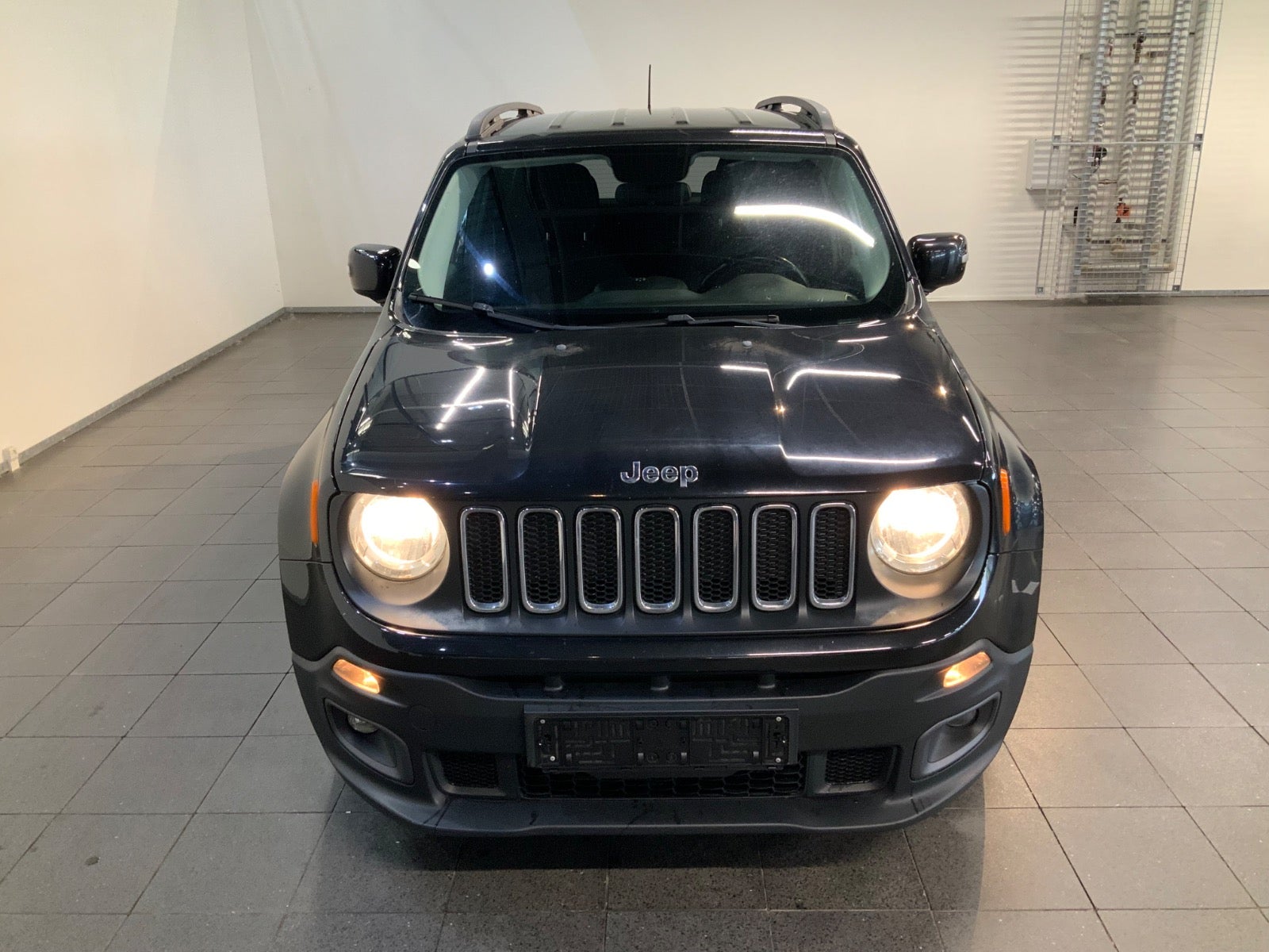 Jeep Renegade (2/8)