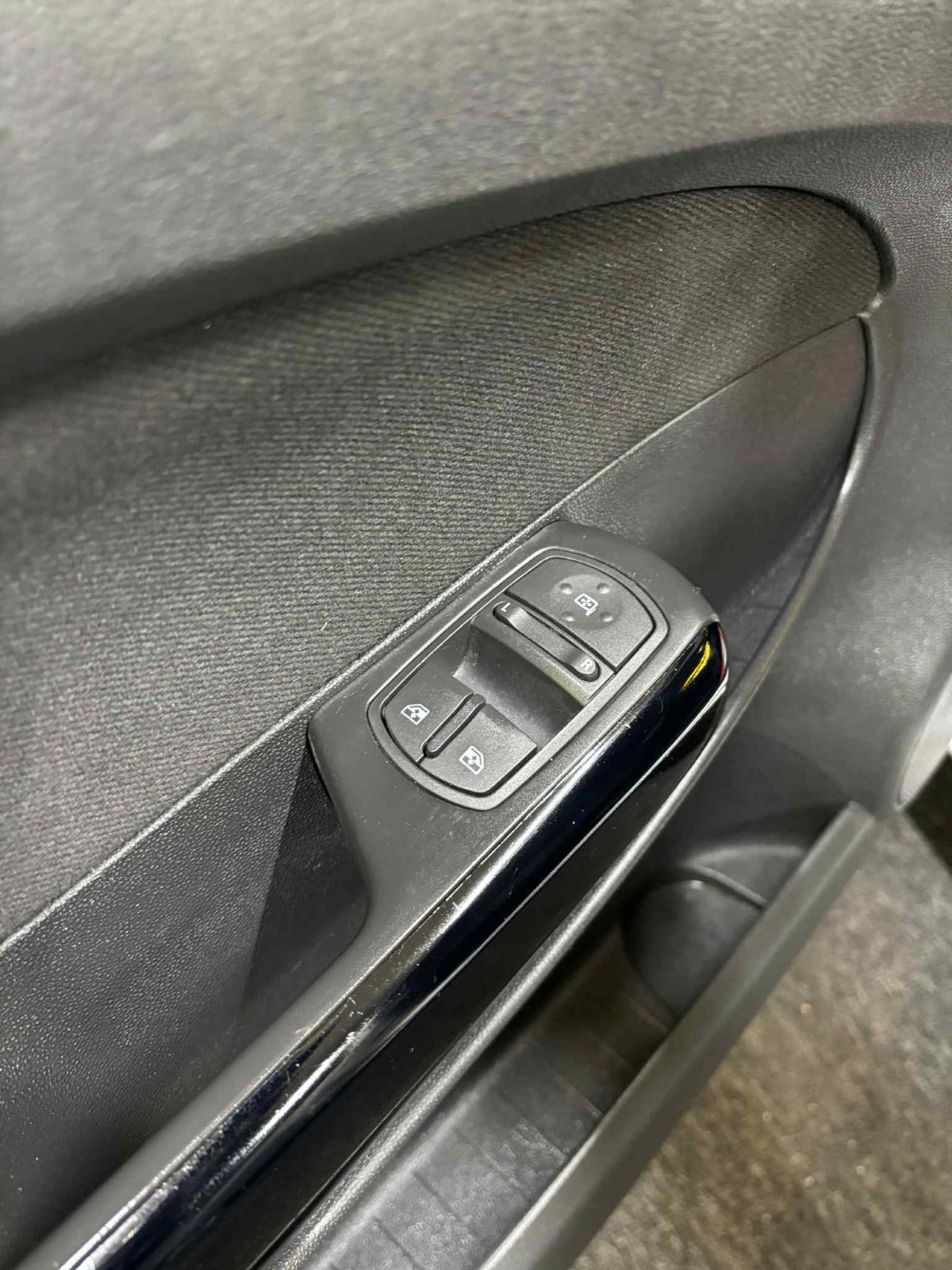 Billede af Opel Corsa 1,4 16V Enjoy