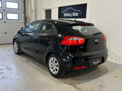 Kia Rio CVVT Active