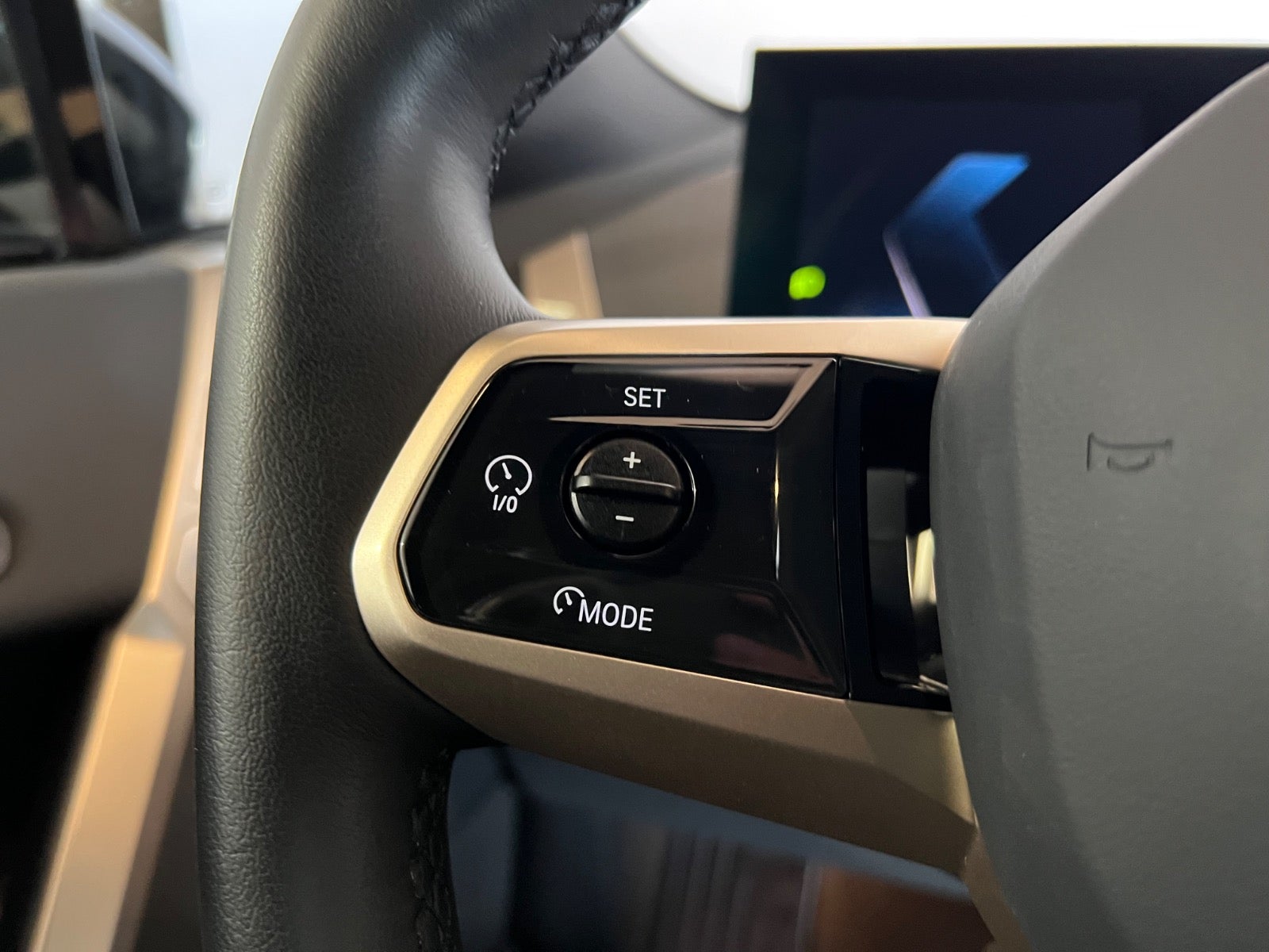 BMW iX xDrive40