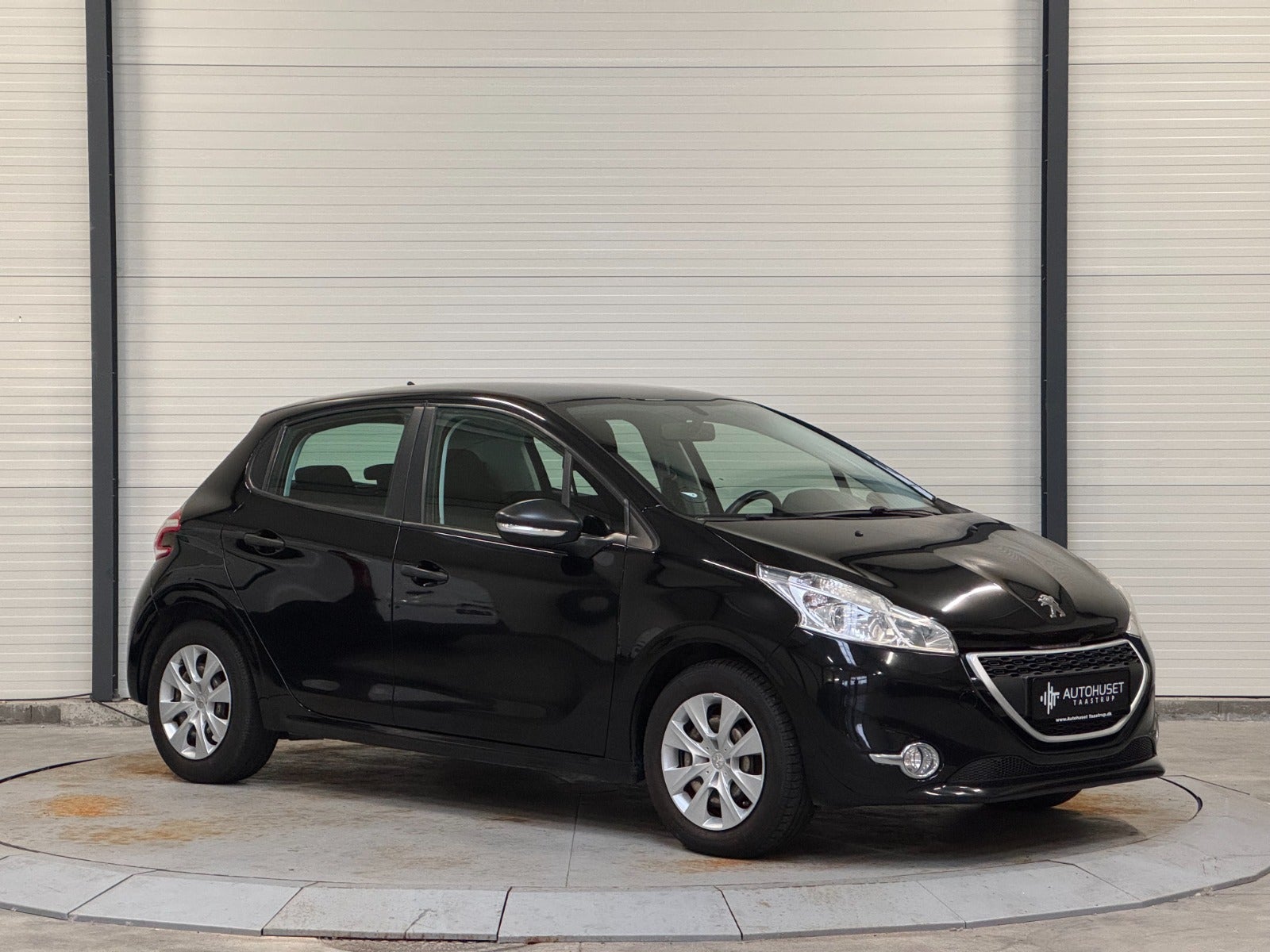 Peugeot 208 2014