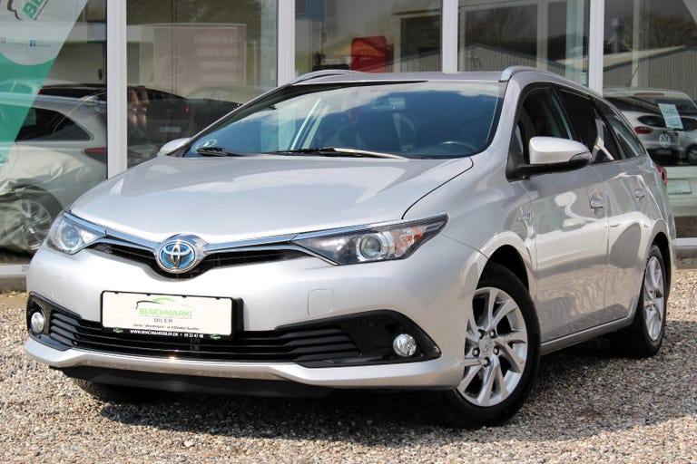 Toyota Auris Hybrid H2 Comfort Touring Sports CVT