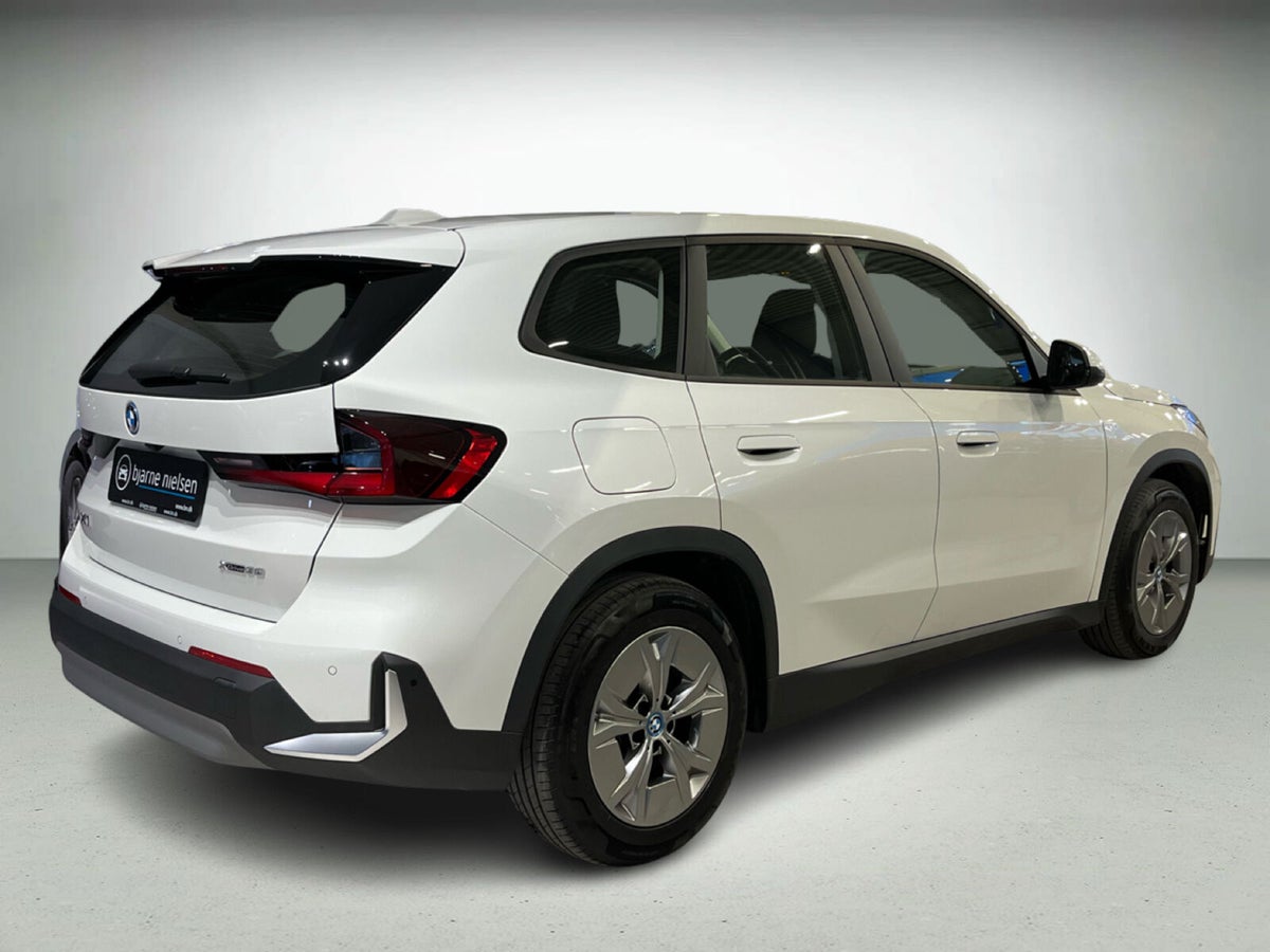 BMW iX1 xDrive30 billede 5