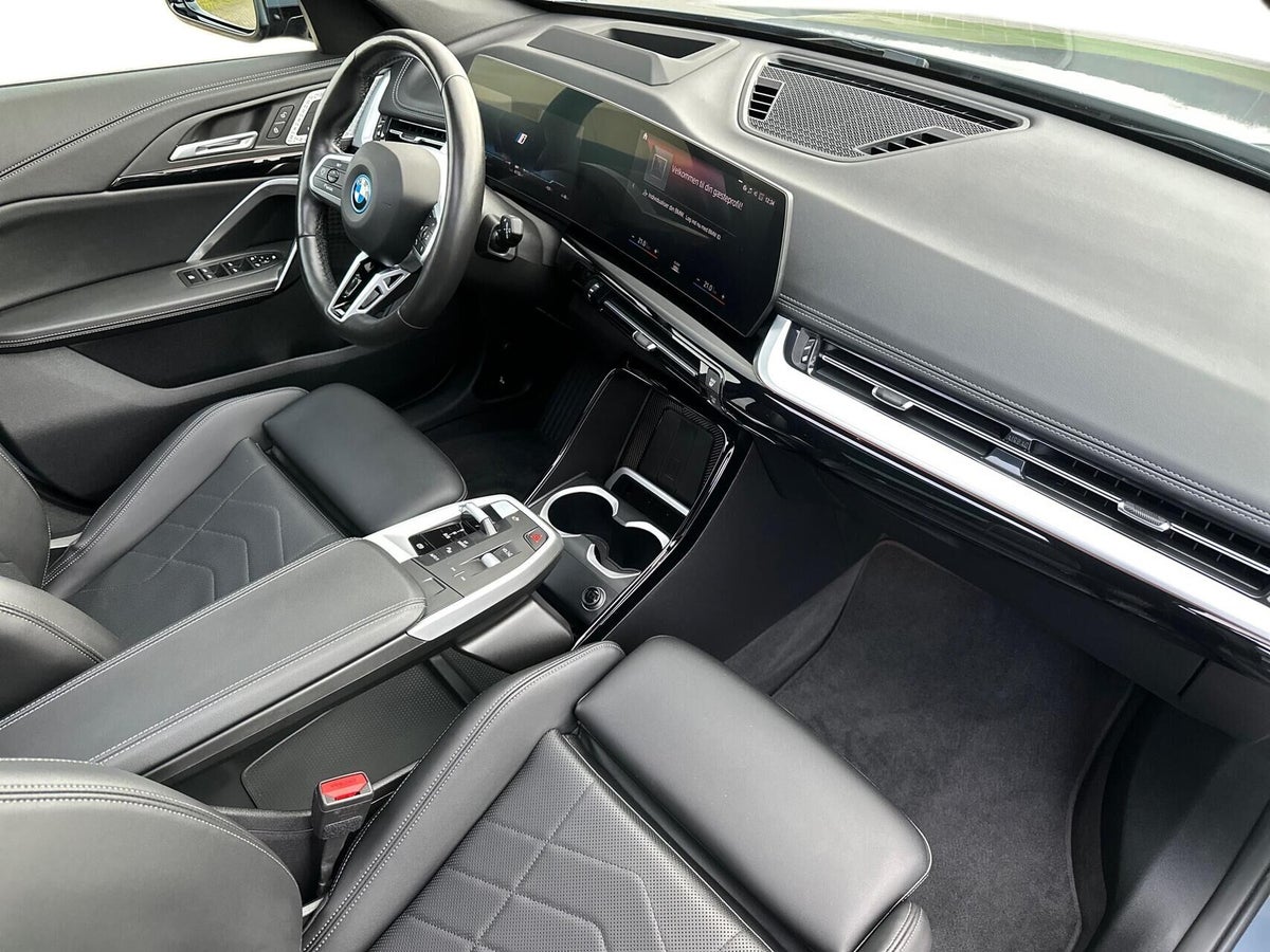 BMW iX1 xDrive30 M-Sport billede 10