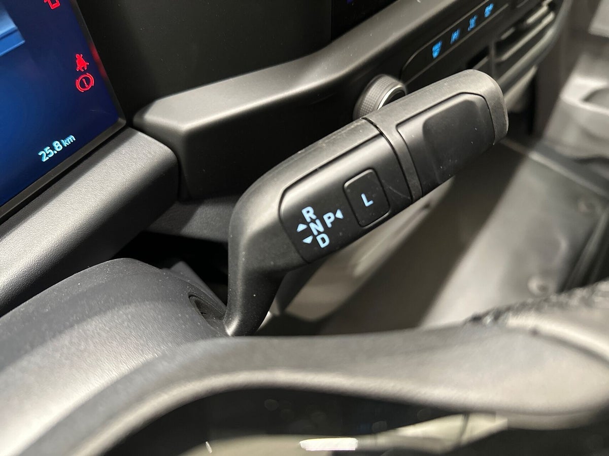 Ford E-Transit Custom 320S Trend billede 15