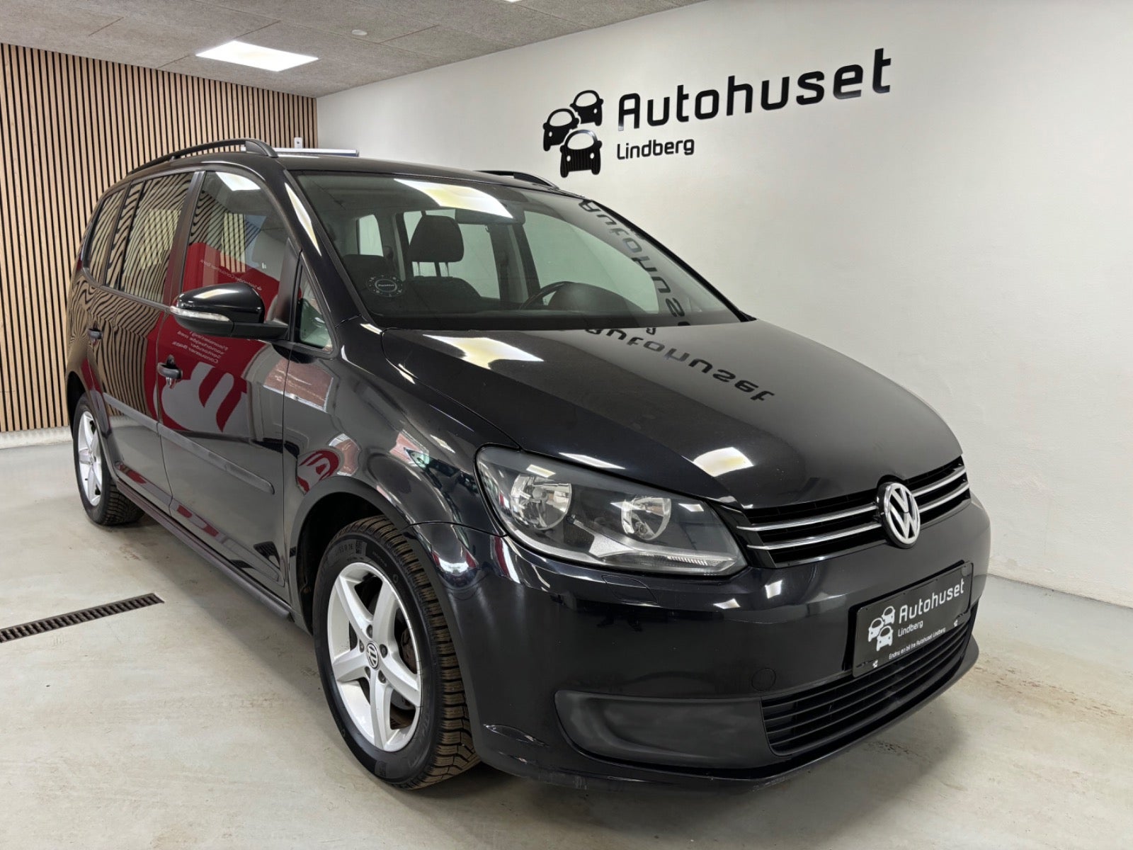 VW Touran 2011