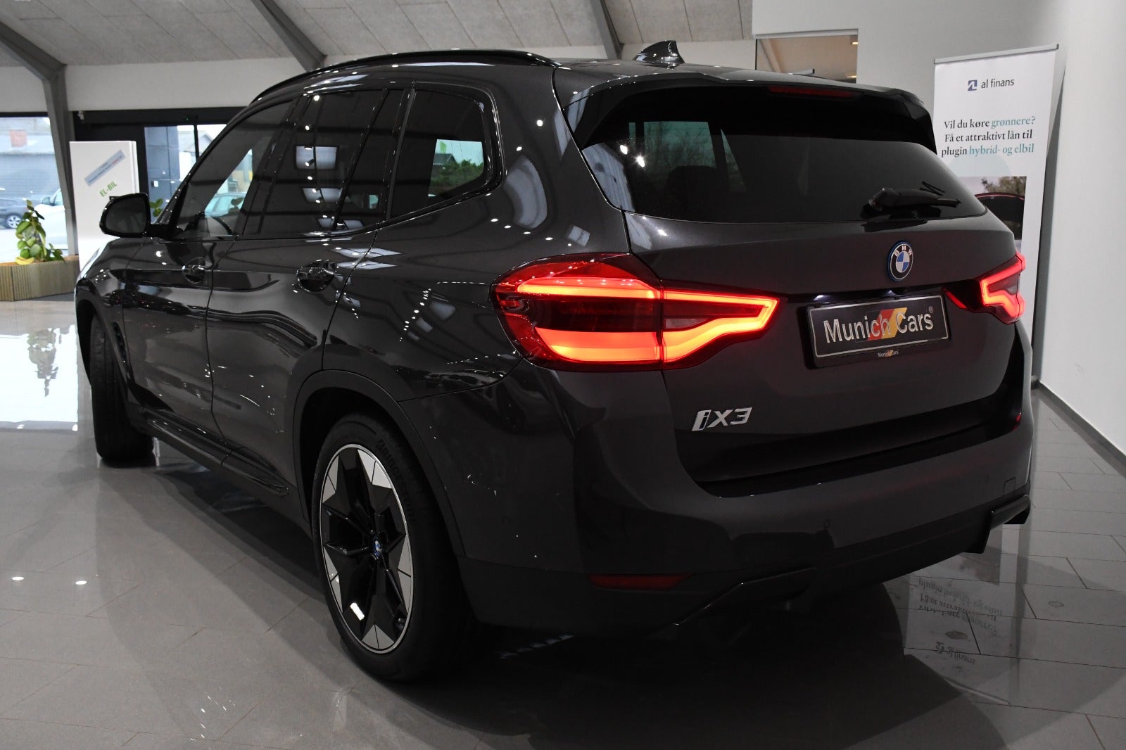 BMW iX3 2021